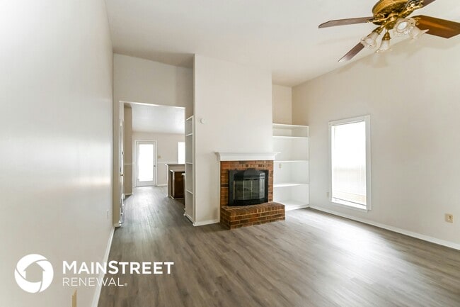 Photo - 1232 McGowan Dr