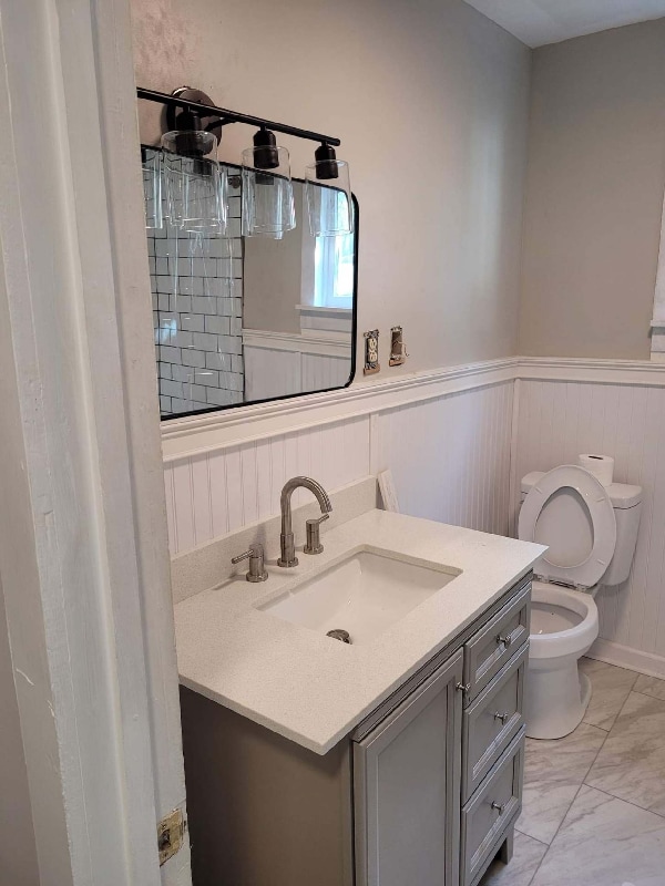 Photo - 122 E Scott St