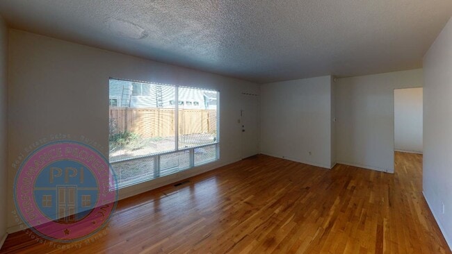 Photo - lac831 Unit 477