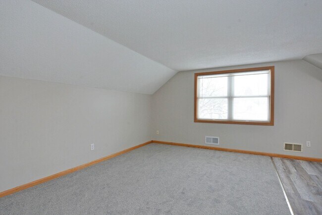 Photo - 2153 Green Ave Unit #2