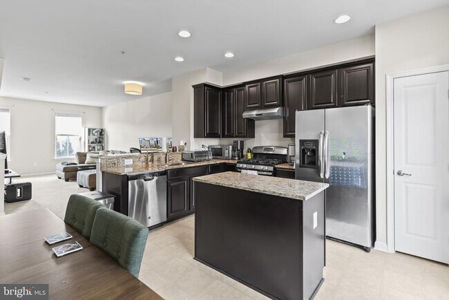 Photo - 7933 Trailview Xing