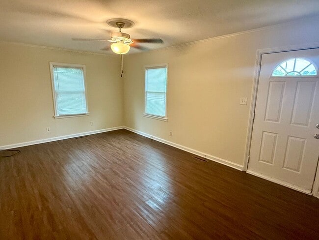 Photo - Two bedroom, 1 bath house in Burlington