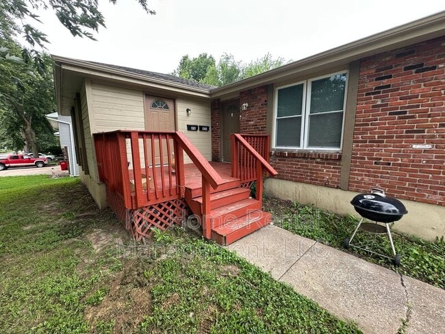 Photo - 420 N Jennings Rd