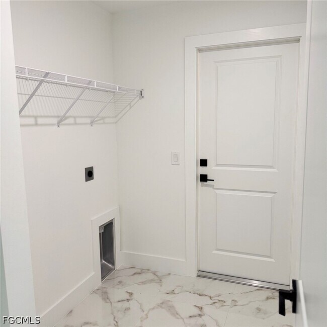 Photo - 709 Ledge St