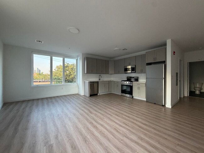 Photo - 306 Bergen Ave Unit 301