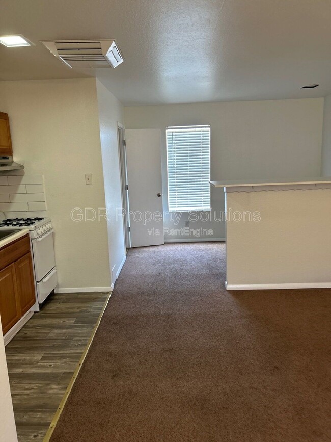 Photo - 401 14th St NW Unidad 39