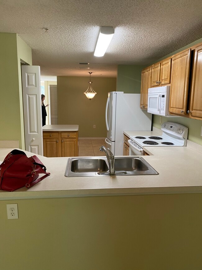 Kitchen - 4763 Travini Cir Unit 105