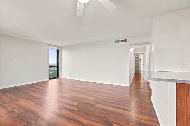 Yorktown Apartments