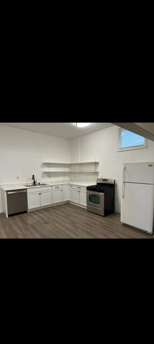 Photo - 132 E Main St Unit 1