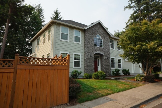 Spectacular NW Portland 4 bedroom with gue... - Spectacular NW Portland 4 bedroom with gue... House