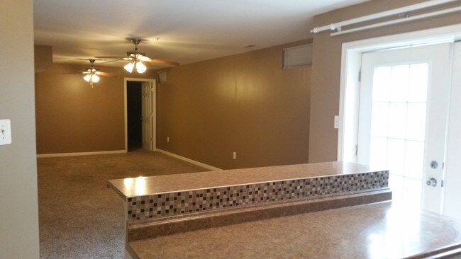 Entry-way from Kitchen - 8612 Lonicera Ct Unidad Basement Suite