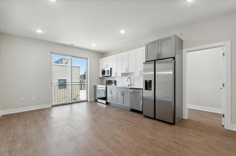 Photo - 723 N 35th St