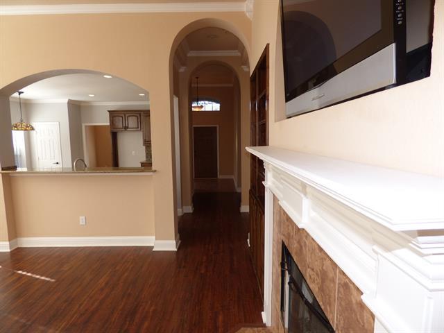 Photo - 1732 Meyerwood Ln S