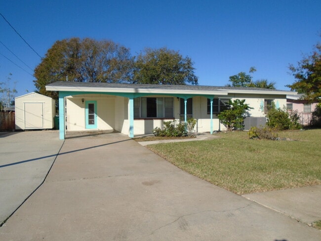Building Photo - 735 Jacaranda St Rental