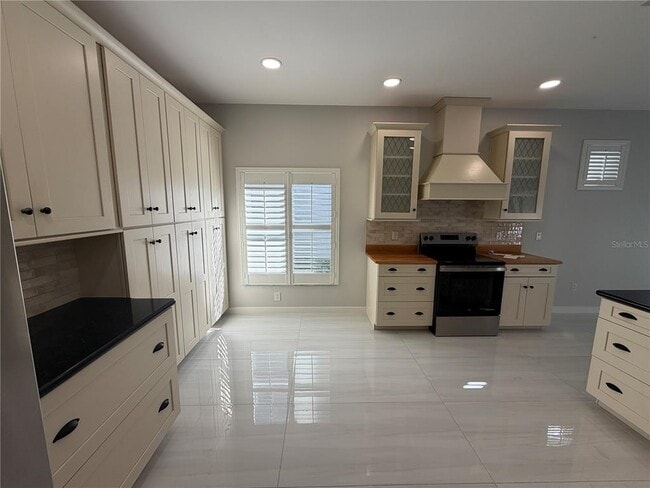 Photo - 14288 Lovers Key Ln