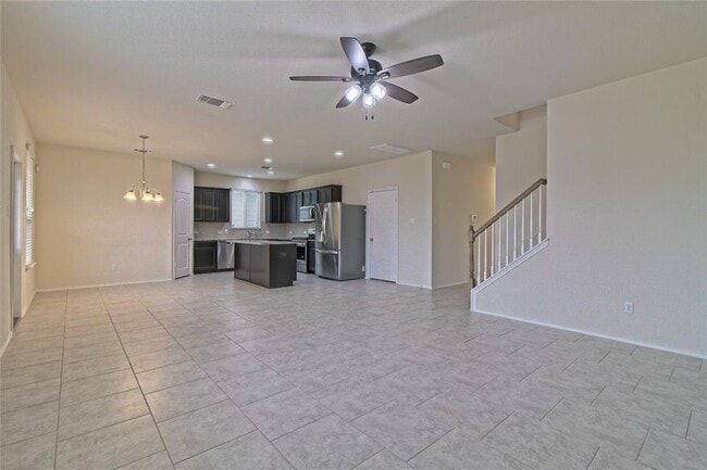 Photo - 521 Staton St