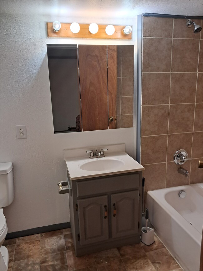 Photo - 427 S Impala Dr Unit 1