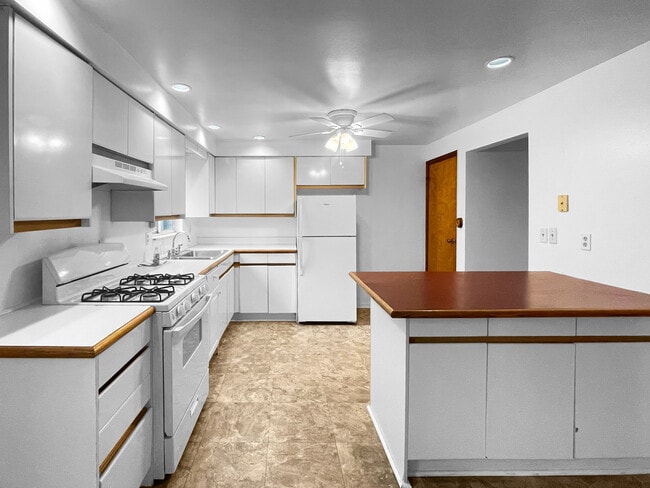 Photo - 1326 Hassler St Unit 1326