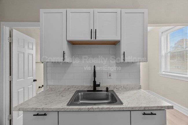 Photo - 4102 California Ave Unit 1n