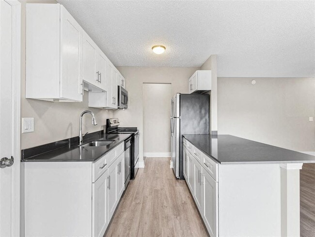 Photo - Greens on North Forest