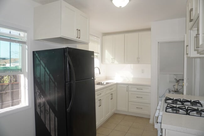 Photo - 2224 Virginia Ave Unit 2224