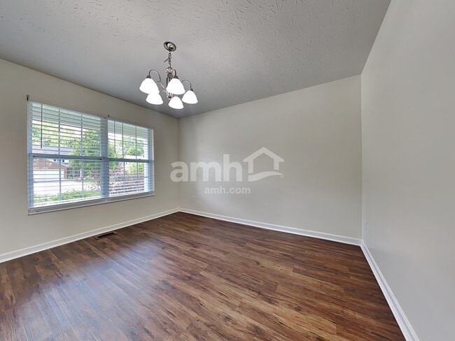 Photo - 3260 Blue Springs Dr