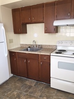 Kitchen - Germania on the Green