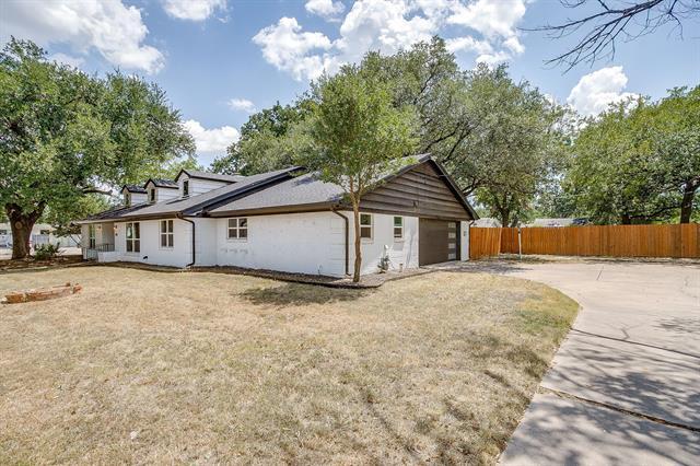 Photo - 2536 Daisy Ln