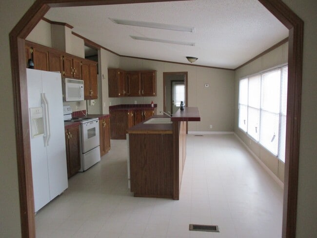 Photo - 192 Zackary St