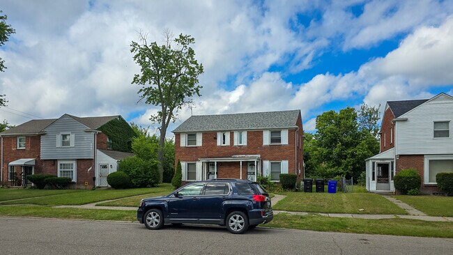 Photo - 17556 Snowden St House