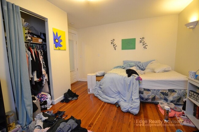 Photo - 345 Market St Unit 2