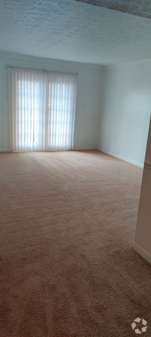 Building Photo - Serra Vella - 285-104 Unit 285-104 Rental
