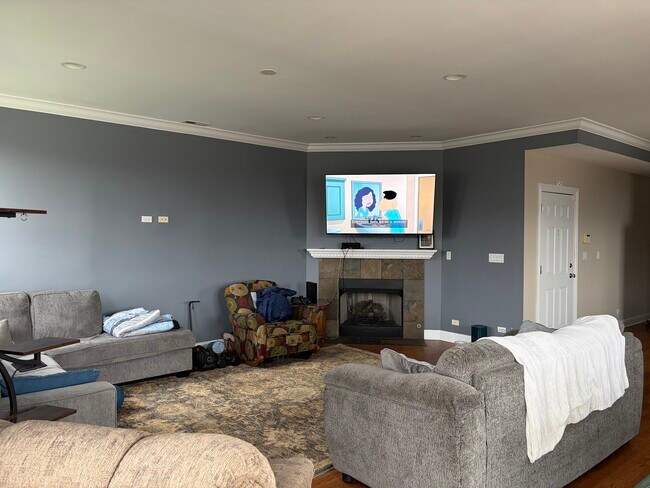 Photo - 3465 S Lituanica Ave