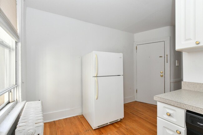Photo - 409 Bloomfield St Unit 7