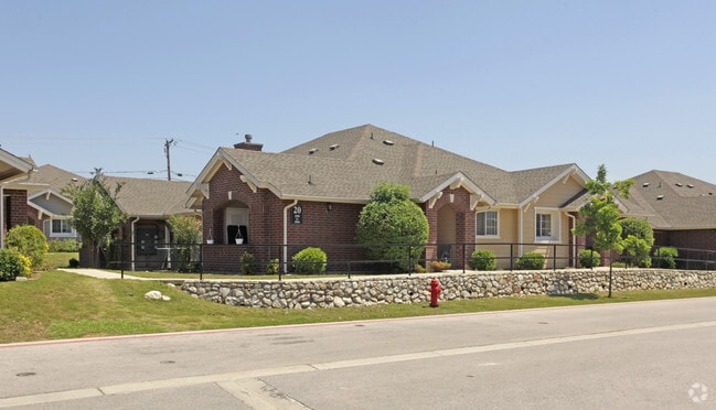 Cambridge Villas Apartments