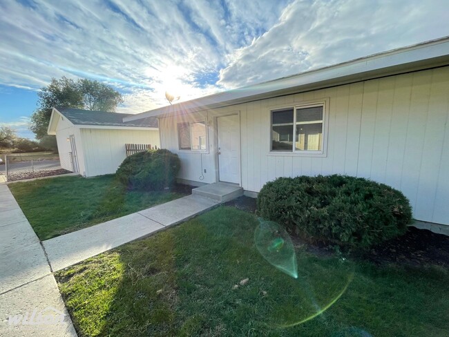 3bd/2ba Duplex with Two Car Garage in Unio... - 3bd/2ba Duplex with Two Car Garage in Unio... House