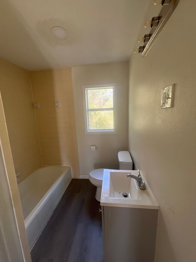 Photo - 1 bedroom home for lease