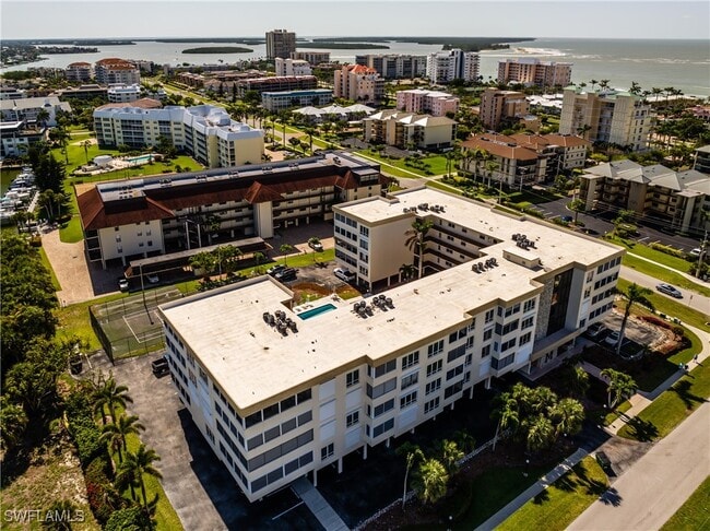 Building Photo - 921 Seagrape Dr Unit 308B Rental