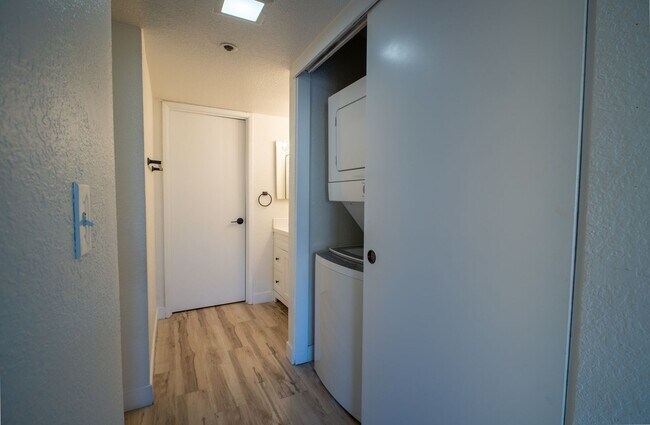 Photo - 1019 Dornajo Way