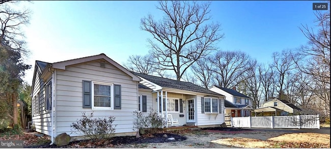 Building Photo - 404 Swarthmore Rd Rental