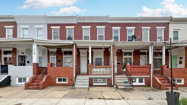 Building Photo - 439 N Robinson St