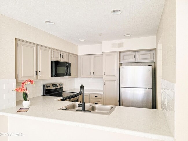 Photo - 10080 E Mountainview Lake Dr Unidad 106