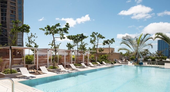 Photo - 987 Queen St Unit 503