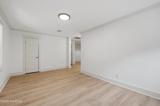 Photo - 104 Howard Ave