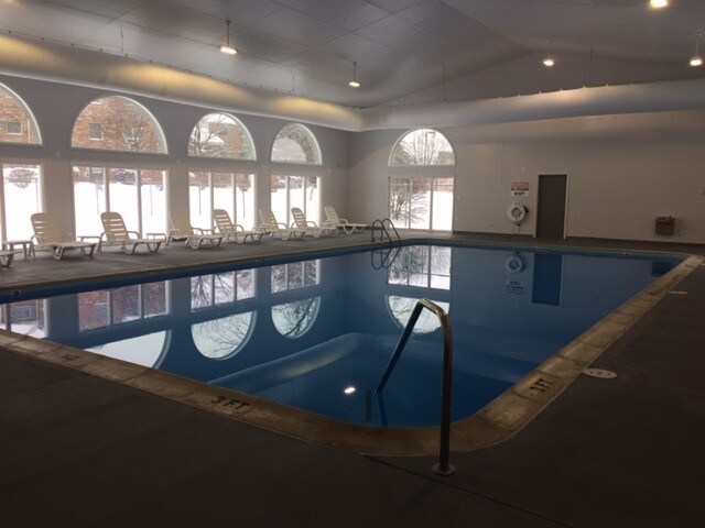 Piscina de interior - The Greens Of Irish Prairie