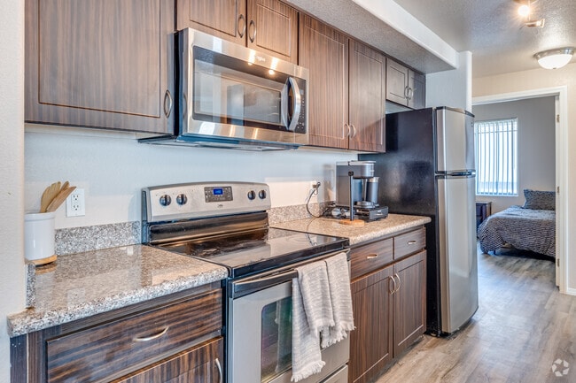 3BR, 2BA - 1,258