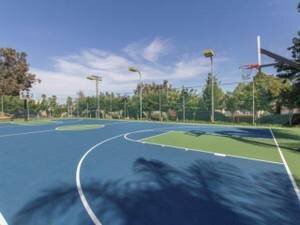 800 E Bobier Dr Unidad C002