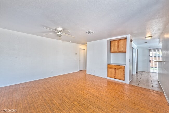 Photo - 277 N Lamb Blvd