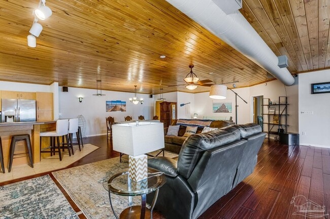 Photo - 11710 Gulf Beach Hwy