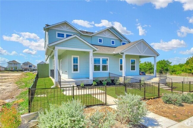 Building Photo - 16811 Radiant Dr Rental